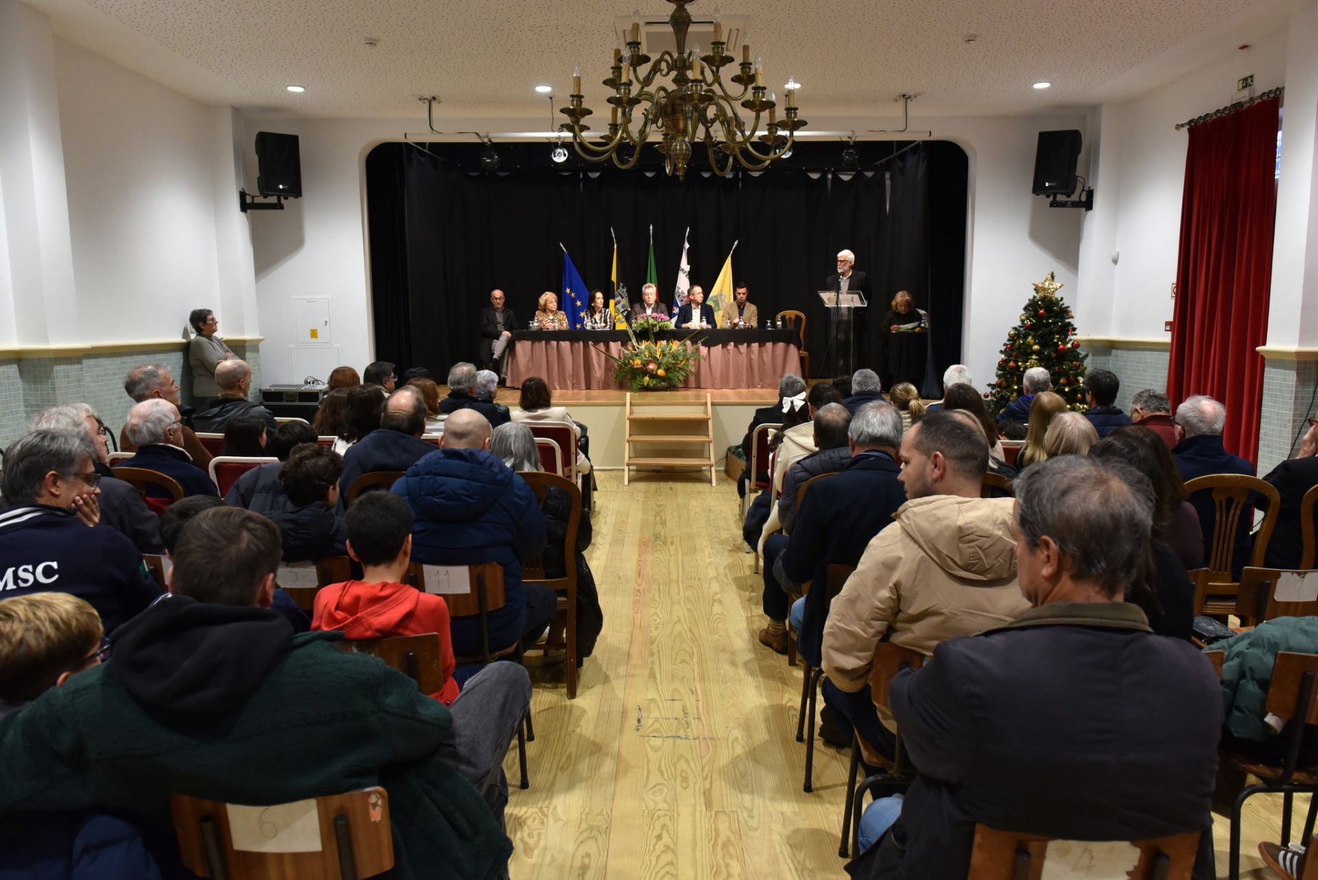 Orfeão da Madalena homenageou memórias e mérito no seu 98º aniversário